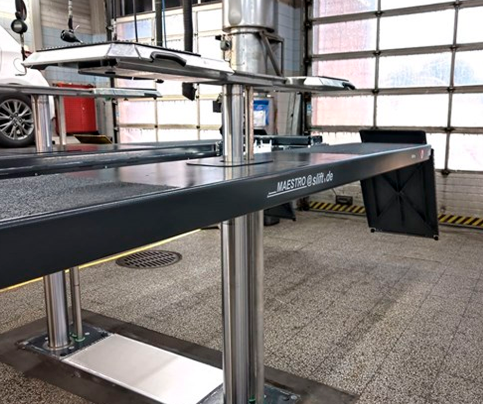 TOYOTA KAIVOKSELAAN ASENNETTU MAHA SLIFT M35-44R -AJOSILTASYLINTERINOSTIN