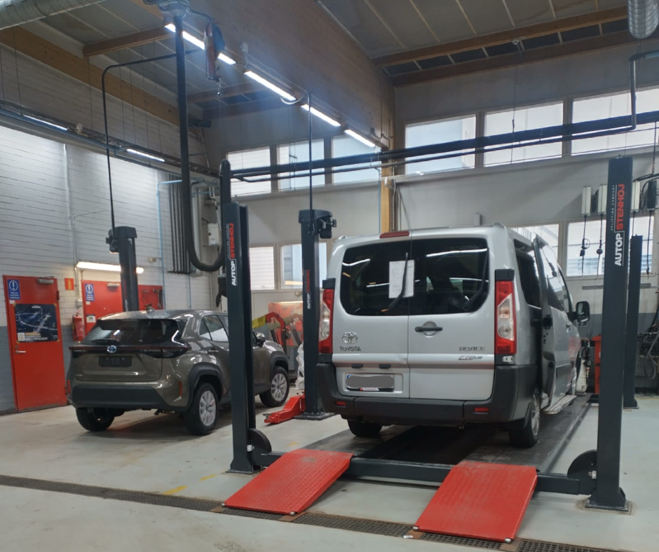 O.K. AUTO OY JYVÄSKYLÄÄN KÄYTTÖVARMAT AUTOPSTENHOJ NOSTIMET